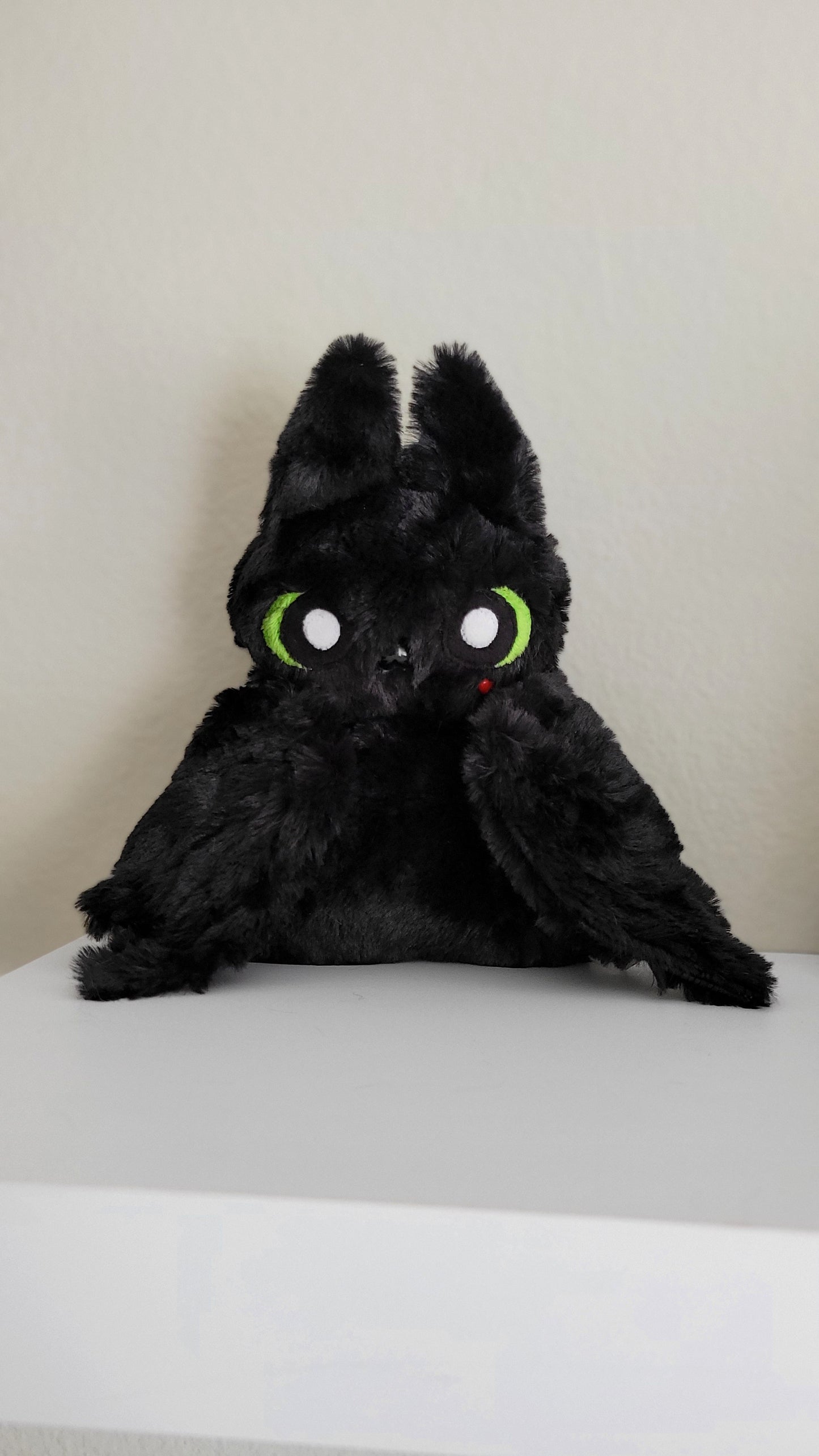 Petit 5.5" Black Bat