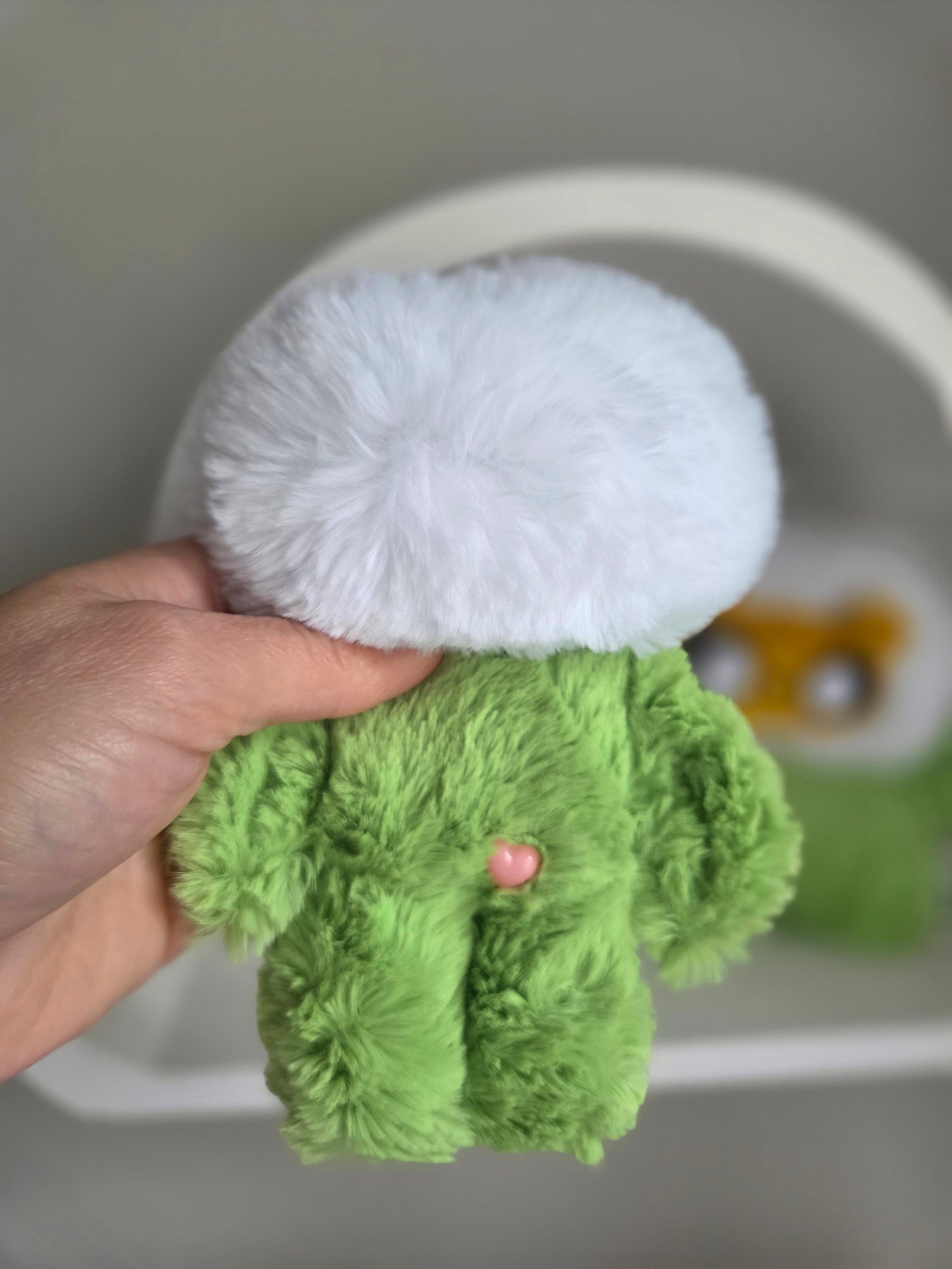 Wish the Huggables teeny Dandelion